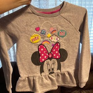 Adorable Minnie Mouse sweatshirt